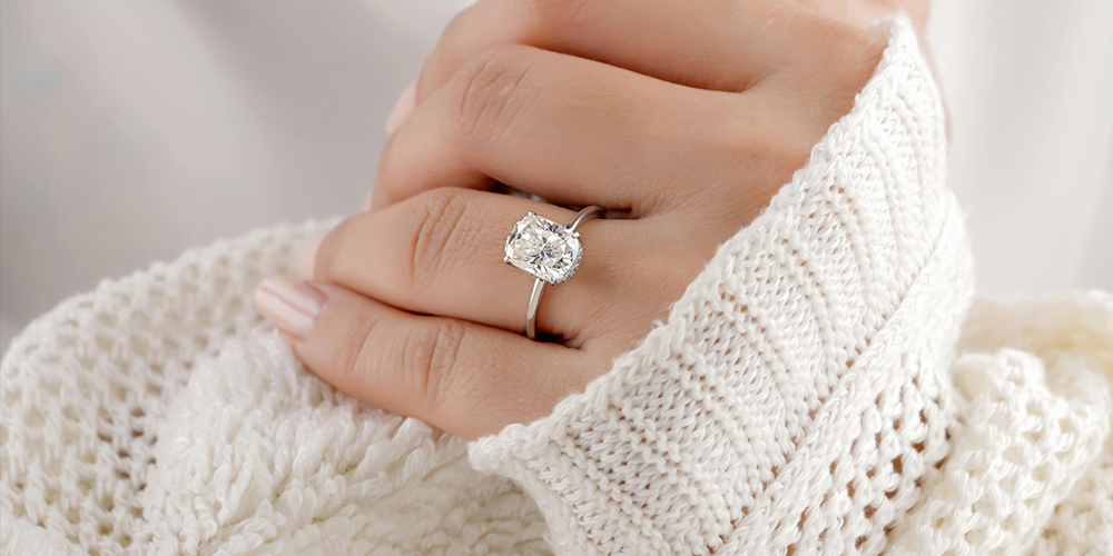 Diamond engagement ring