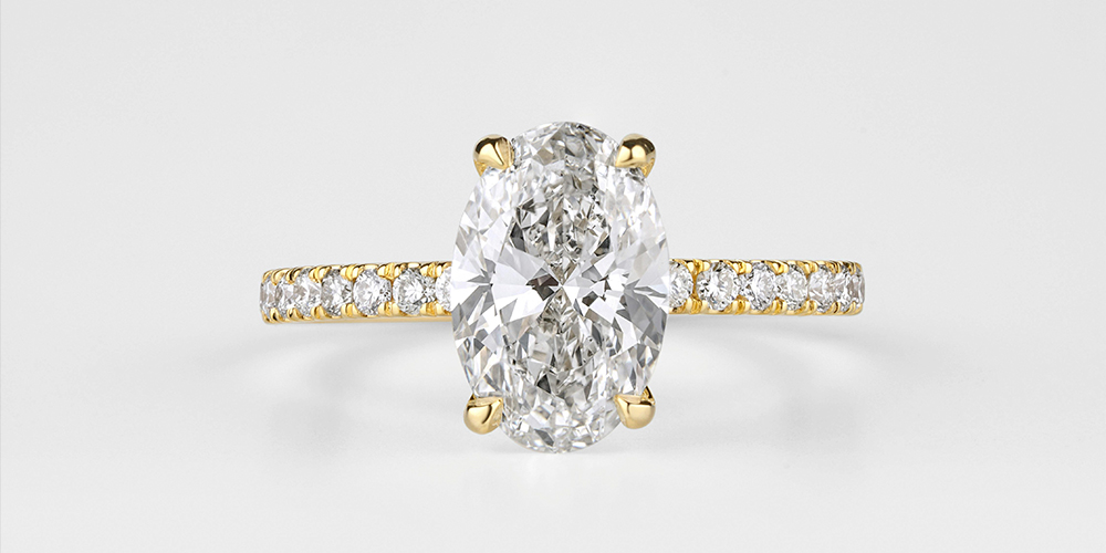 Solitaire diamond ring