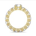 1.50 karaat solitaire ring in geel goud met ronde diamanten