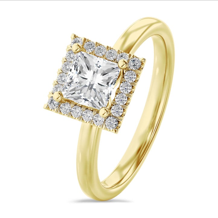 1.20 karaat halo solitaire ring met een lab grown princess diamant in geel goud met ronde lab grown diamanten