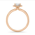 2.00 karaat halo solitaire ring met peervormige lab grown diamant in rood goud met ronde lab grown diamanten