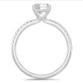 1.00 karaat solitaire ring in wit goud met zijdiamanten