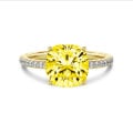 3.00 karaat solitaire ring in geel goud met gele cushion diamant en zijdiamanten