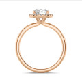 5.00 karaat halo solitaire ring in rood goud met ronde lab grown diamanten