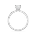 1.50 karaat solitaire ring met een asscher cut diamant in wit goud