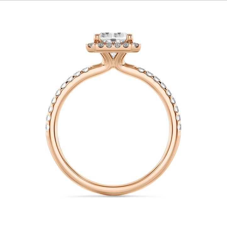 1.00 karaat halo solitaire ring met een lab grown radiant cut diamant in rood goud en ronde lab grown diamanten