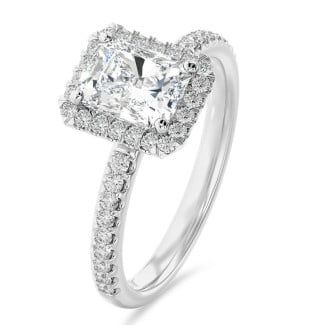 5.00 karaat halo solitaire ring met een radiant cut diamant in wit goud en ronde diamanten