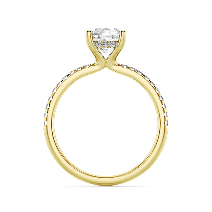 1.00 karaat solitaire ring met een lab grown cushion diamant en hidden halo in geel goud