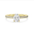 2.00 karaat solitaire ring met een ovale lab grown diamant en hidden halo in geel goud