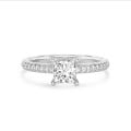 1.20 karaat solitaire ring met een princess diamant en hidden halo in wit goud
