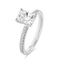 3.00 karaat solitaire ring met een lab grown radiant cut diamant en hidden halo in wit goud